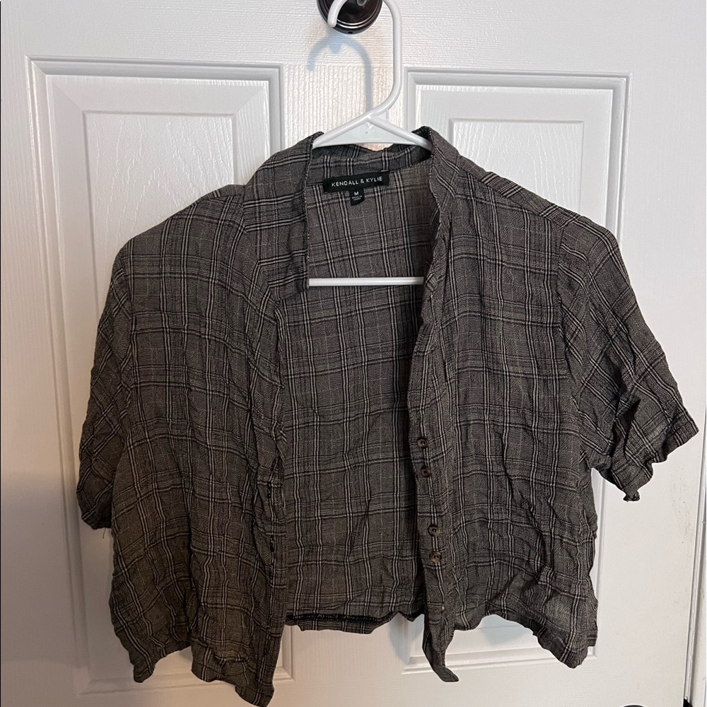 Cropped, button-up shirt